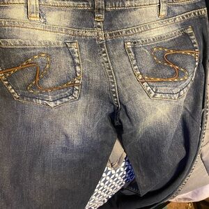 Stylish Silver Jeans with Embroidered Pockets LONG